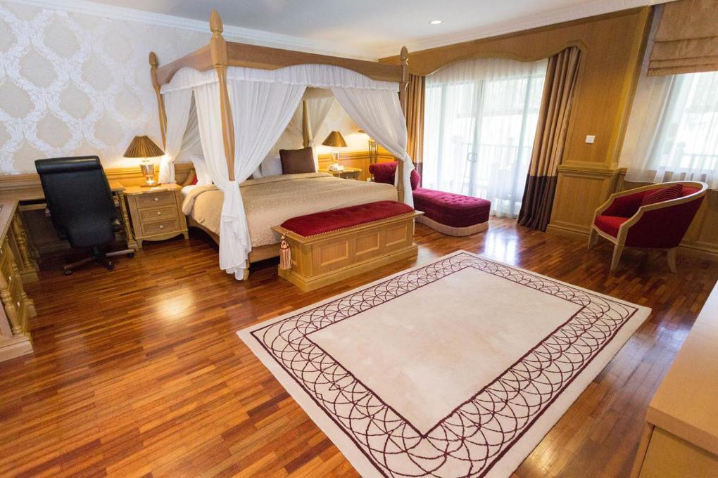 Cyberview Resort & Spa Cyberjaya Exterior photo A carpet in a bedroom