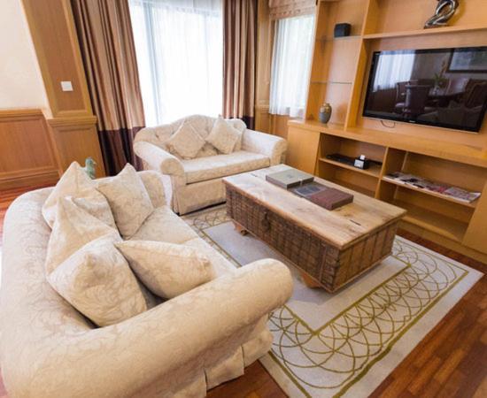 Cyberview Resort & Spa Cyberjaya Exterior photo A living room with a television