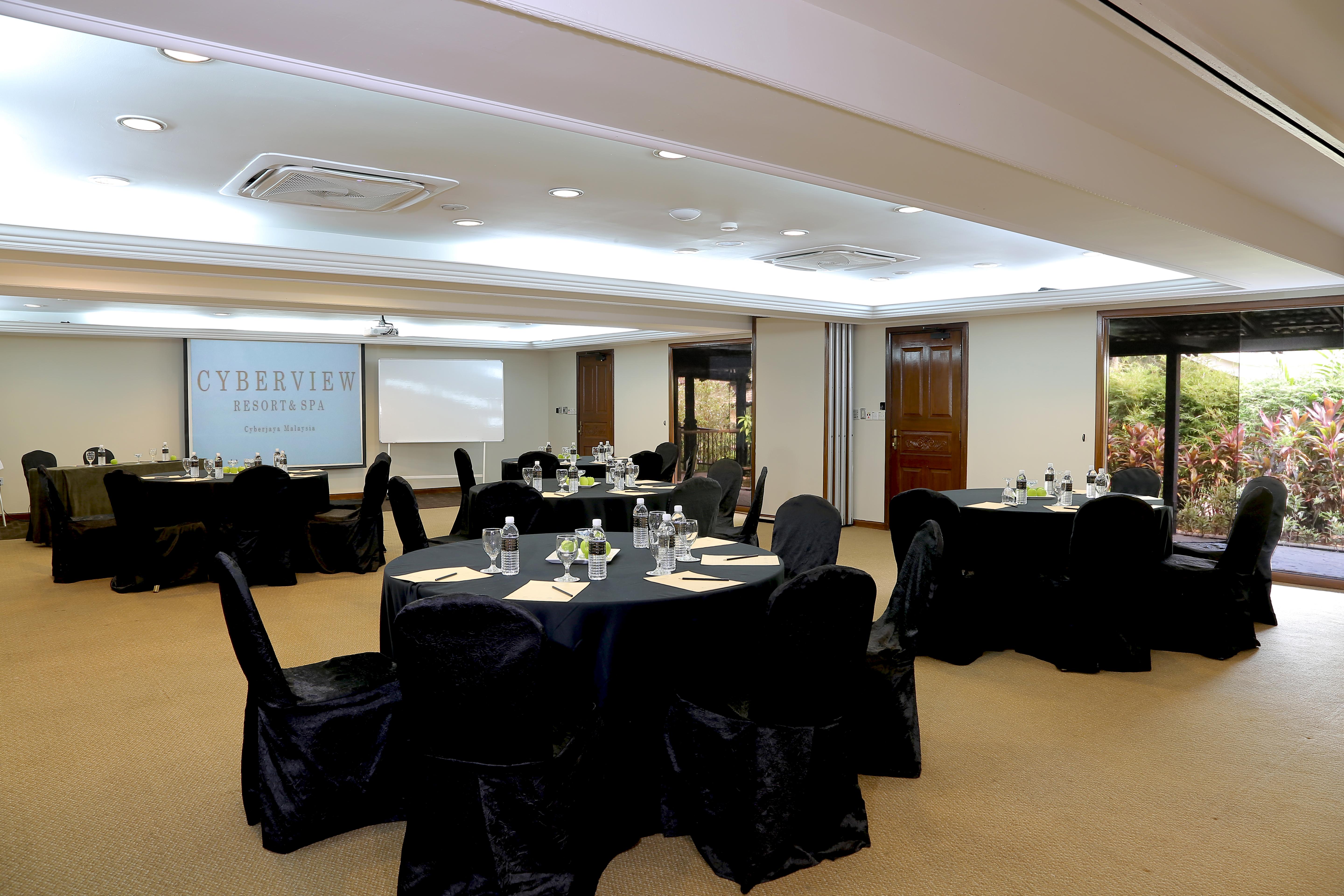 Cyberview Resort & Spa Cyberjaya Exterior photo Meeting room